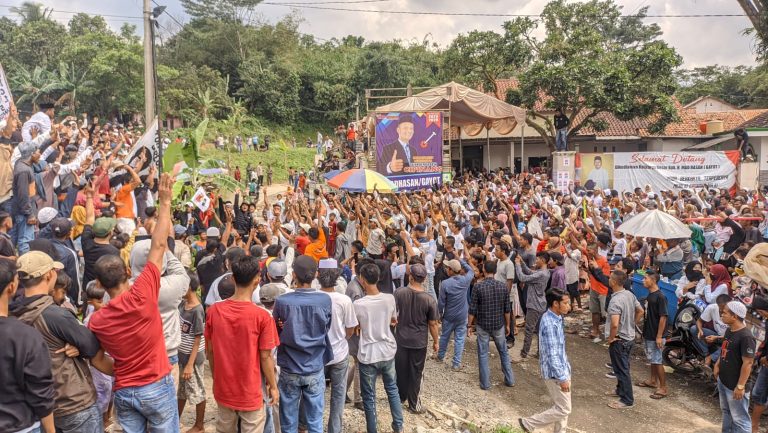 Warga Ciateur Antusias Sambut Pilkades, Mad Hasan Jelaskan Programnya