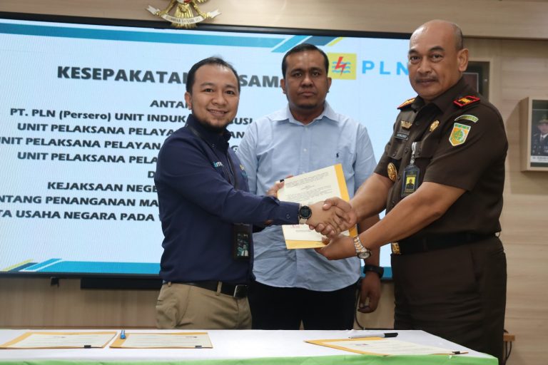 PLN UP3 Gunung Putri Tandatangani MOU dengan Kejari Kabupaten Bogor