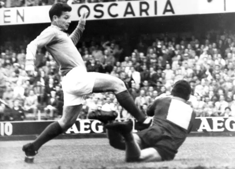 Just Fontaine, Pencetak Rekor 13 Gol di Piala Dunia Prancis Meninggal Dunia