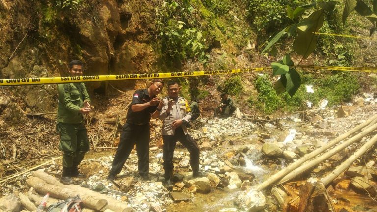 Gurandil Bandel, Operasi Gabungan Bongkar Bangunan dan Pasang Police Line 