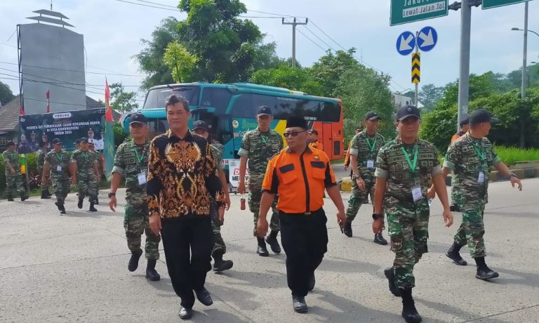 Dapat Kunjungan OJT, Kades Gunung Putri Banjir Pujian