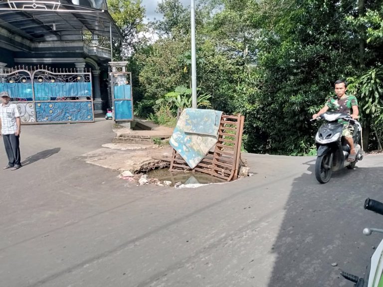 Gorong-gorong di Susukan Ambles Hambat Saluran Irigasi dan Rawan Kecelakaan