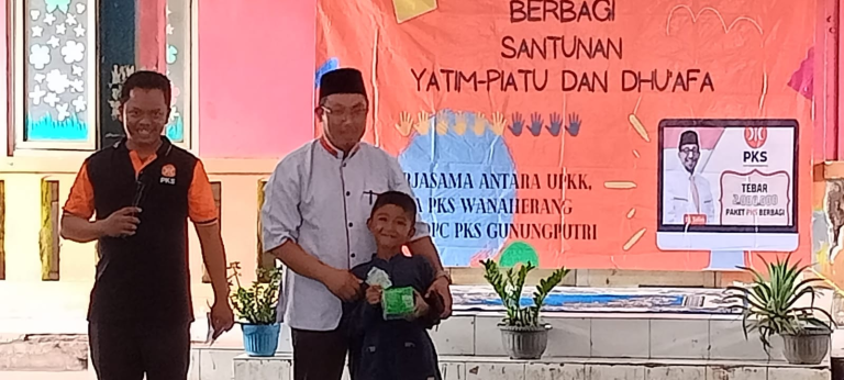 Hadiri Kegiatan Ranting Desa Wanaherang, Ini Harapan Achmad Fathoni