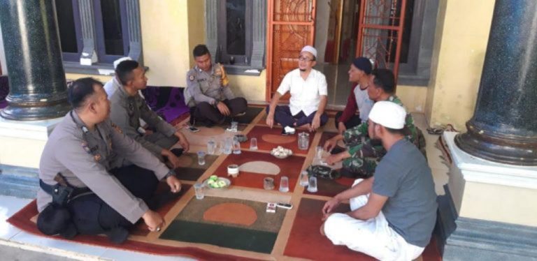 Jaga Kondusivitas, TNI dan Polri Turun ke Masyarakat