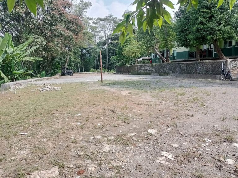 Butuh Paving Block, SDN Parakanmuncang 01 Minta Bantuan Antam