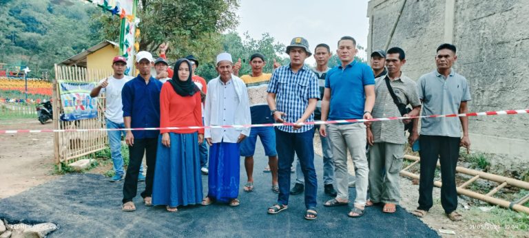 Infrastruktur Rampung Dibangun, Warga Sireungit Inisiatif Syukuran dan Gunting Pita