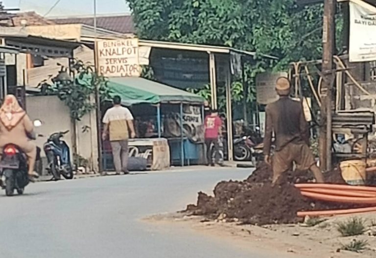 Galian Kabel Optik Dikomplain Warga
