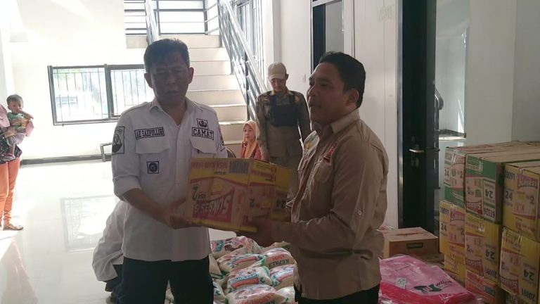 Dinsos Salurkan Bantuan di Nanggung, Sukajaya dan Jasinga