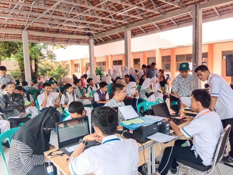 SMKN 1 Gunung Putri Bakal Terima 453 Siswa