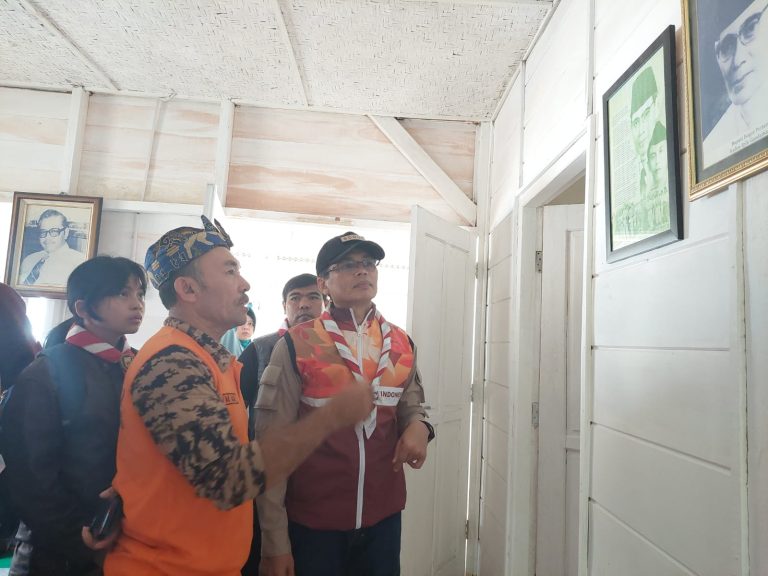 Kwarcab Pramuka Kabupaten Bogor Napak Tilas ke Rumah Dinas Bupati Pertama