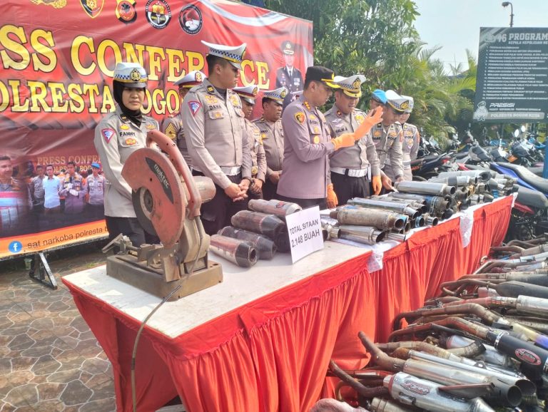 Bising, Polisi Sita Ribuan Knalpot Brong