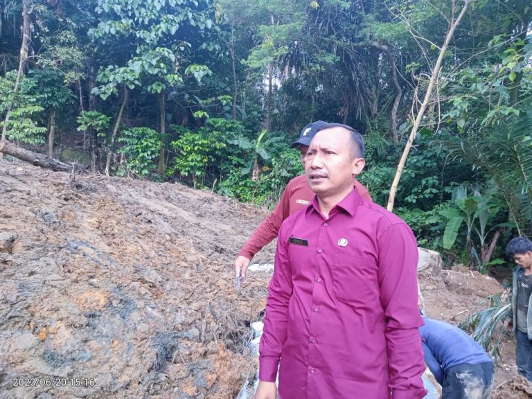 Kades Buanajaya Minta Perusahaan Pemakaman Kuiling Berikan CSR Secara Rutin