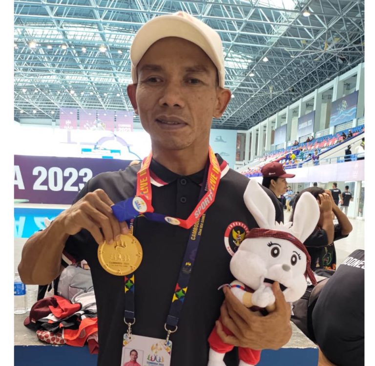 Atlet Renang Kabupaten Bogor Sabet Emas APG 2023