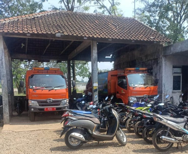 UPT Kebersihan Dapat Suntikan 2 Armada Baru