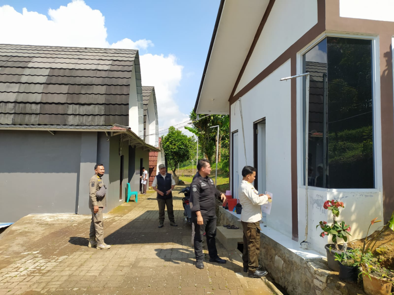 Tak Ber-IMB, Villa di Sukawangi Dapat “Surat  Cinta” dari Kasat Pol PP Kabupaten Bogor