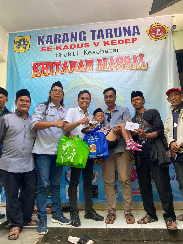 Wujud Kepedulian Kepada Sesama, Katar Dusun V Desa Tlajung Udik Gelar Khitanan Massal