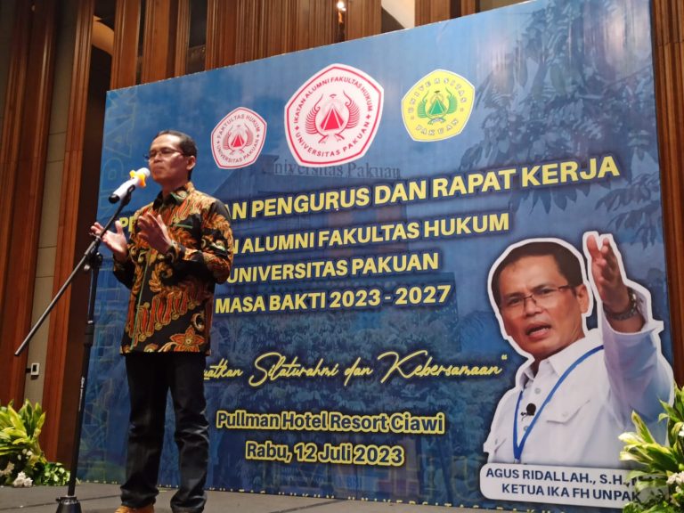 Dihadiri Wakil Wali Kota Bogor dan Mantan Bupati Bogor Nurhayanti, Ikatan Alumni FH Unpak Dikukuhkan