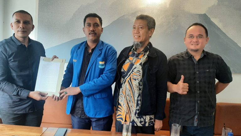 Pedagang Pasar Jambu Dua Terancam Bangkrut