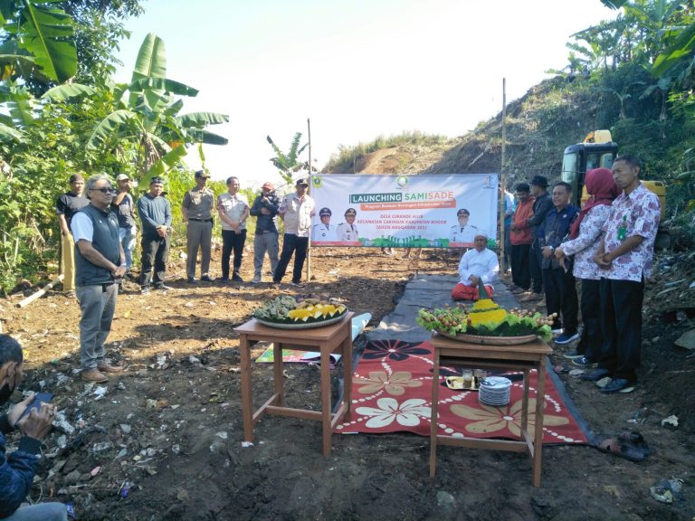 Realisasi Samisade, Kades SP Kembali Buka dan Bangun Jalan Lingkungan