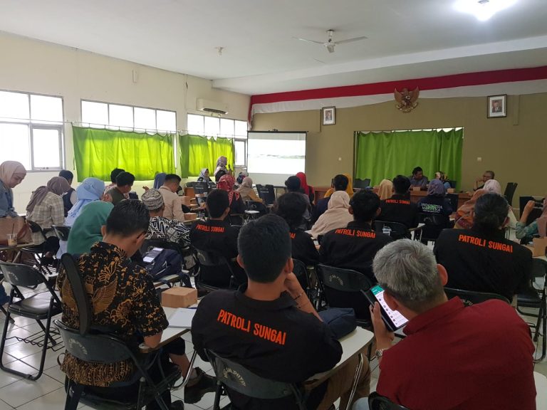 DLH Jabar Sosialisasikan Pergub No 45 Tahun 2022