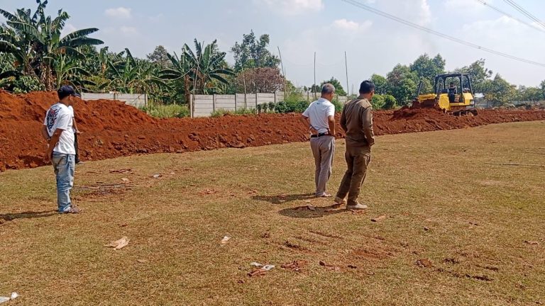 Pemdes Bojong Nangka Realisasikan Dana Desa untuk Pembangunan Lapangan Sepak Bola
