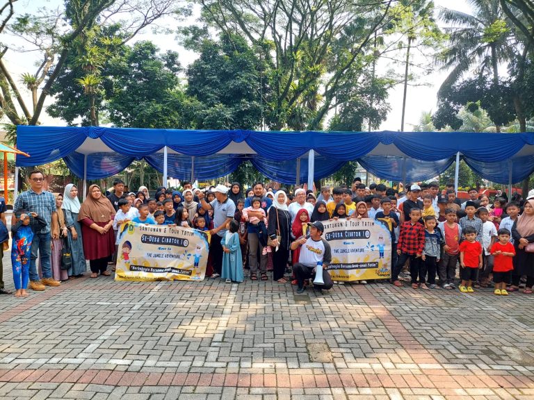 Ratusan Anak Yatim Gembira Diajak Pemdes Cibatok 1 Berenang di The Jungle