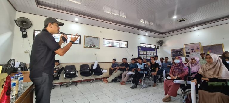 Distanhorbun Lakukan Penyuluhan untuk Petani Milenial 