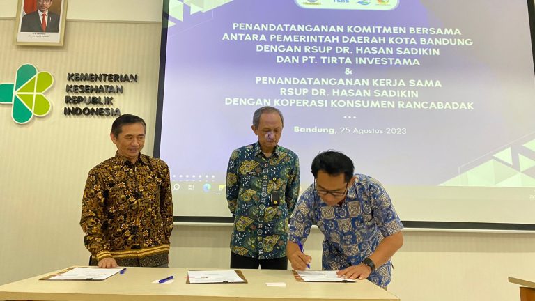 Danone-AQUA Bersama Pemerintah Kota Bandung Revitalisasi Area Kuliner RSUP Hasan Sadikin