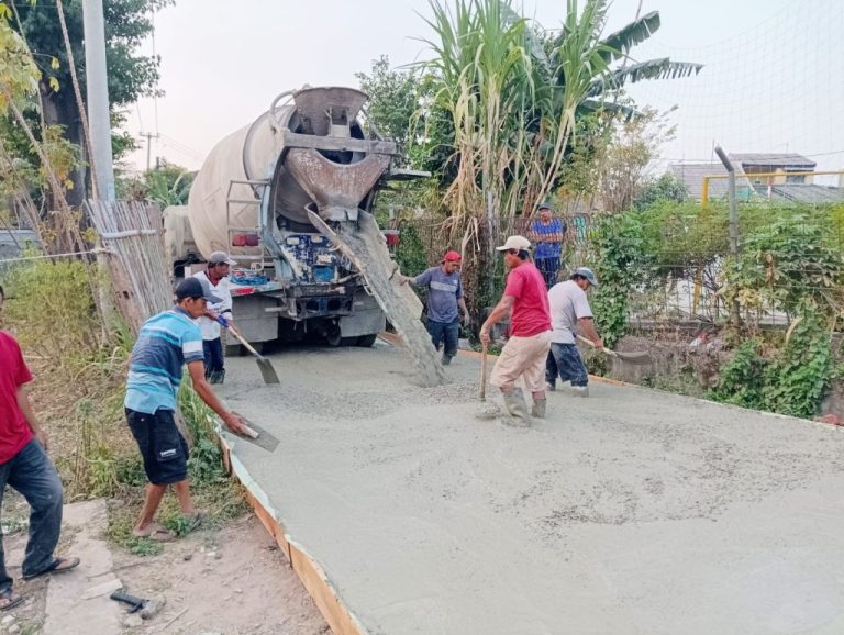 Desa Cileungsi Kidul Prioritaskan Beton Jalan
