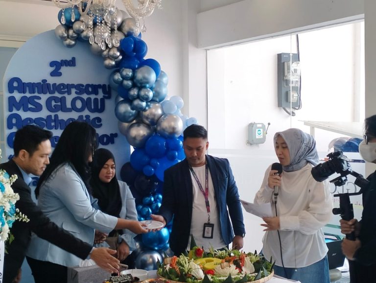 Anniversary Kedua, MS Glow Apresiasi Pasien Loyal