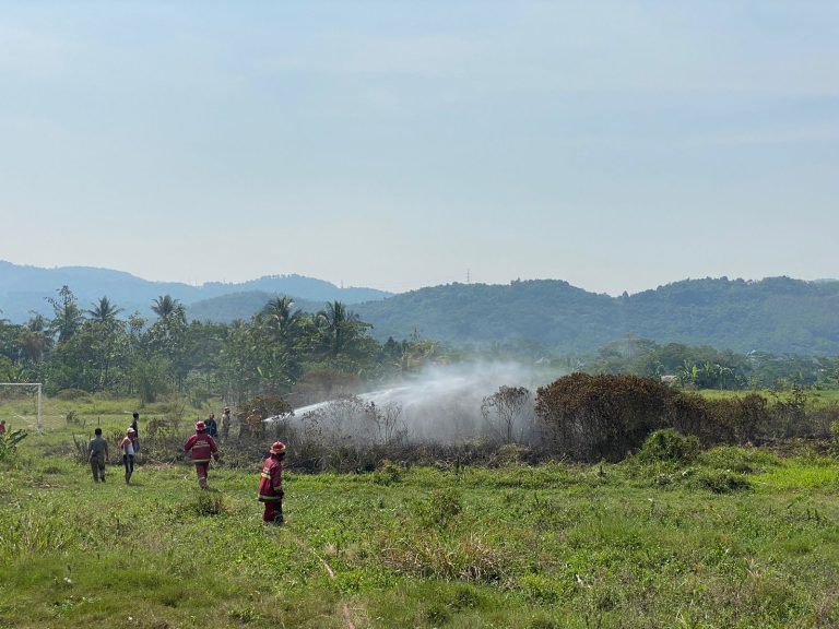 Hati-hati Bakar Sampah, Lahan di Babakan Bandung Terbakar