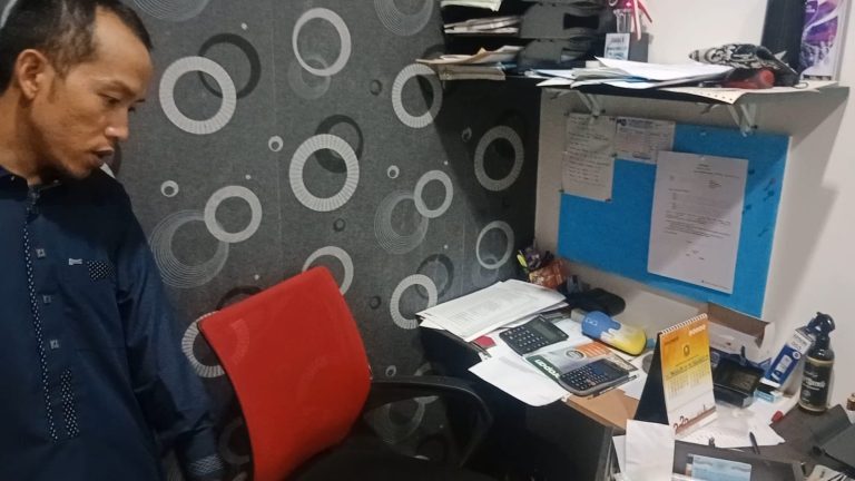 Maling Bobol Rumah Bendes Nagrak, Laptop dan Mata Uang Jenis Dolar, Ringgit dan Real Hilang