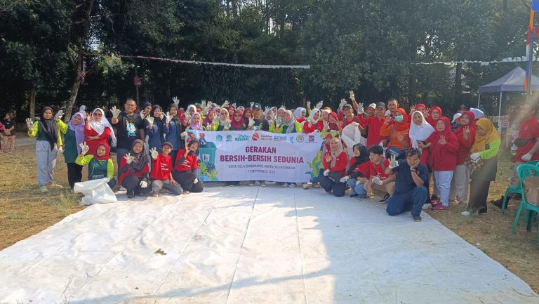 Aksi Bersih-Bersih Serentak di 10 Kota, CCEP Indonesia Ingatkan Pentingnya Pilah Sampah