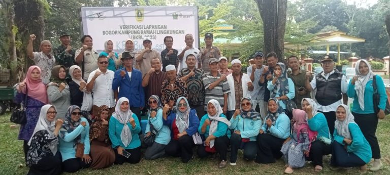 Kolaborasi dengan Pemdes dan DLH, PT Antam Dukung Kampung Ramah Lingkungan