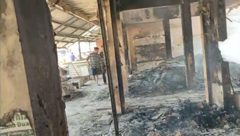 Pascakebakaran, Perekonomian Pasar Leuwiliang Lumpuh