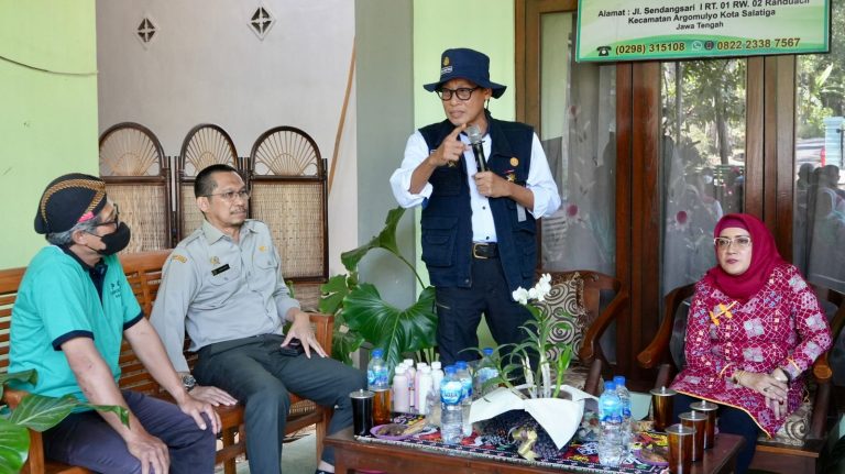 Kementan Dukung Susu Produksi P4S Kampung Susu Randuacir Salatiga Mendunia