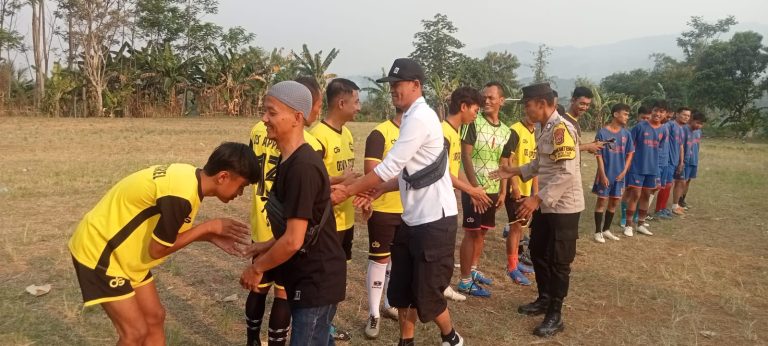 Gali Potensi Pemain Melalui Liga Kocok, Bhabinkamtibmas Beri Pesan Begini