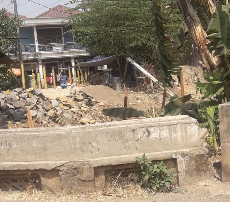 LPM Desak Kepala Desa Cileungsi Transparan Soal Dana Samisade