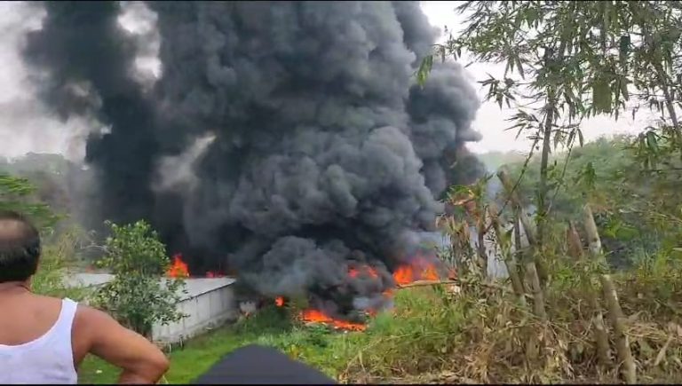 Pabrik Pembuatan Helm di Rumpin Terbakar