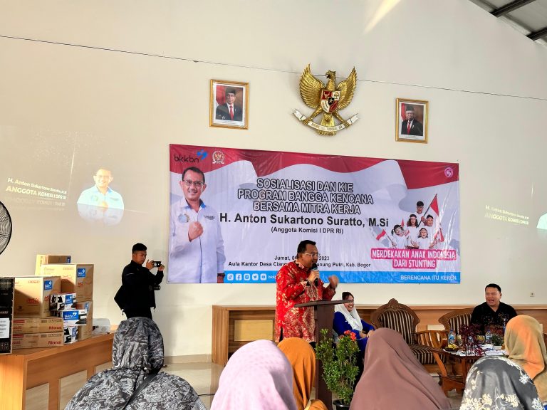 Percepat Penurunan Stunting, BKKBN dan Anton Suratto Sosialisasi KIE