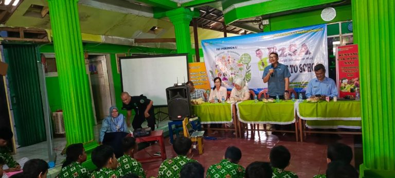 DKP Sosialisasikan B2SA Kepada Anak di Gunung Putri