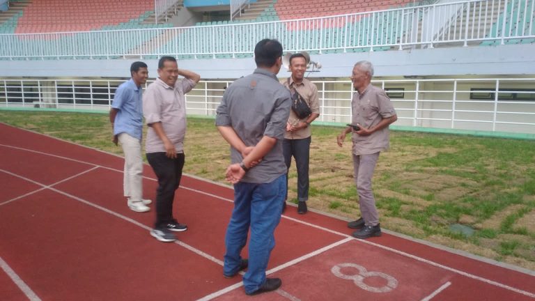 Lintasan Atletik Pakansari Berstandar Internasional
