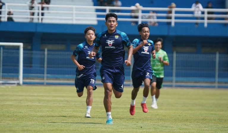 Persib Antisipasi Cuaca Panas Samarinda