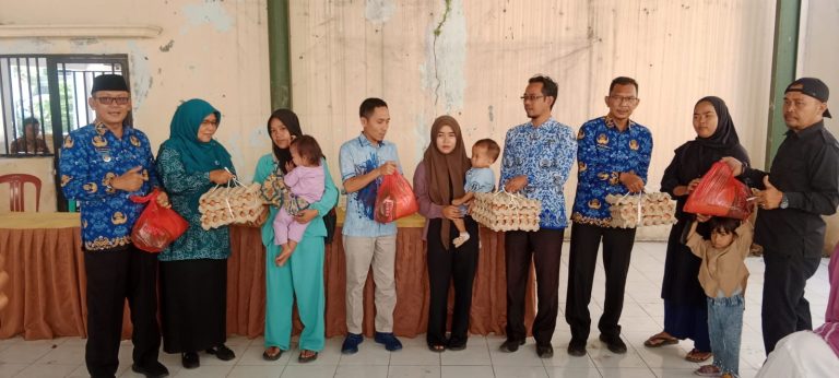 Turunkan Angka Stunting, TP PKK Kabupaten Bogor Bagi-bagi Telur