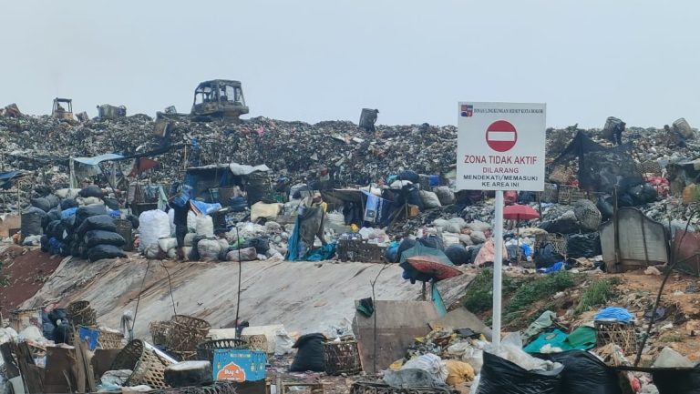 Awas Bahaya Gas Metan, Warga Dilarang Bakar Sampah dan Buang Puntung Rokok Sembarang di Sekitar TPA Galuga