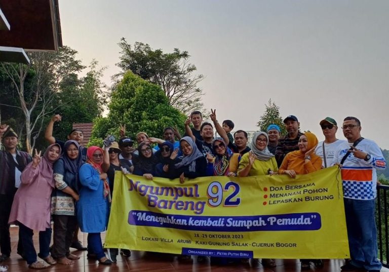Momen Sumpah Pemuda, Forum Alumni Petri 92 Lakukan Aksi Kepedulian Lingkungan