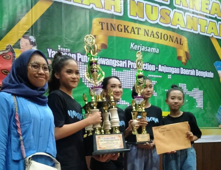 Siswi SMPN 11 Bogor Juara Umum Dua Lomba Kreasi Tari  Daerah Nusantara Tingkat Nasional