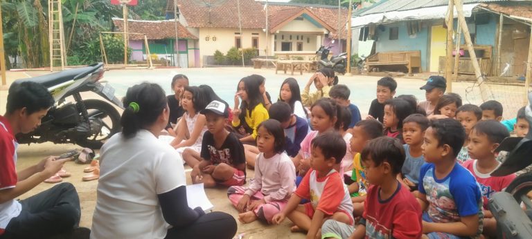 Usulan Pelatihan Menjahit Disambut Baik, PT Antam Akan Sambangi Lagi Lapangan Pemersatu