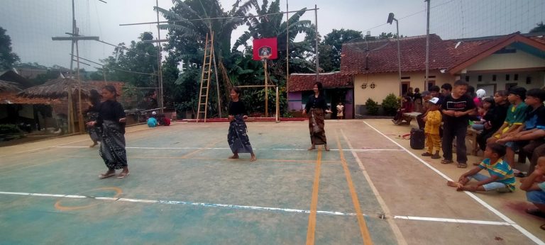 Belajar Sambil Bermain, Anak-anak Pasirgintung Diingatkan Sejarah Perjuangan Pahlawan