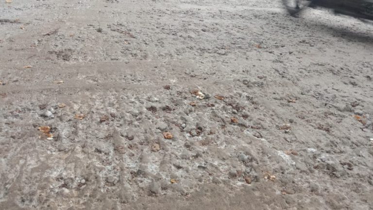 Proyek Rp3,3 Miliar Peningkatan Jalan Cibeureum Dinilai Asal-asalan